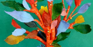 ÁRVORE com Galhos e Folhas Secas  na Fábrica de Brinquedos